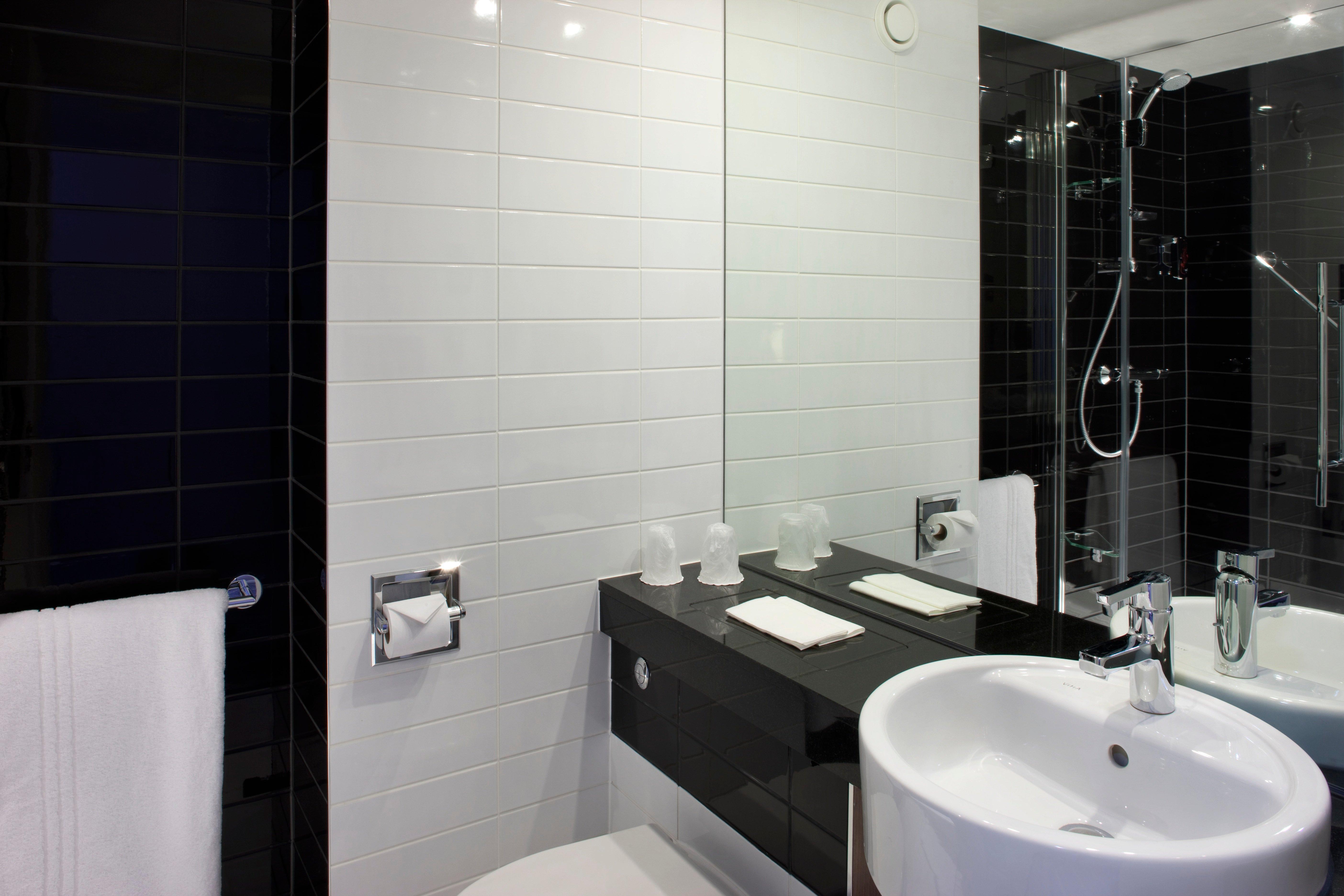 Holiday Inn Express Tamworth By Ihg Exterior foto