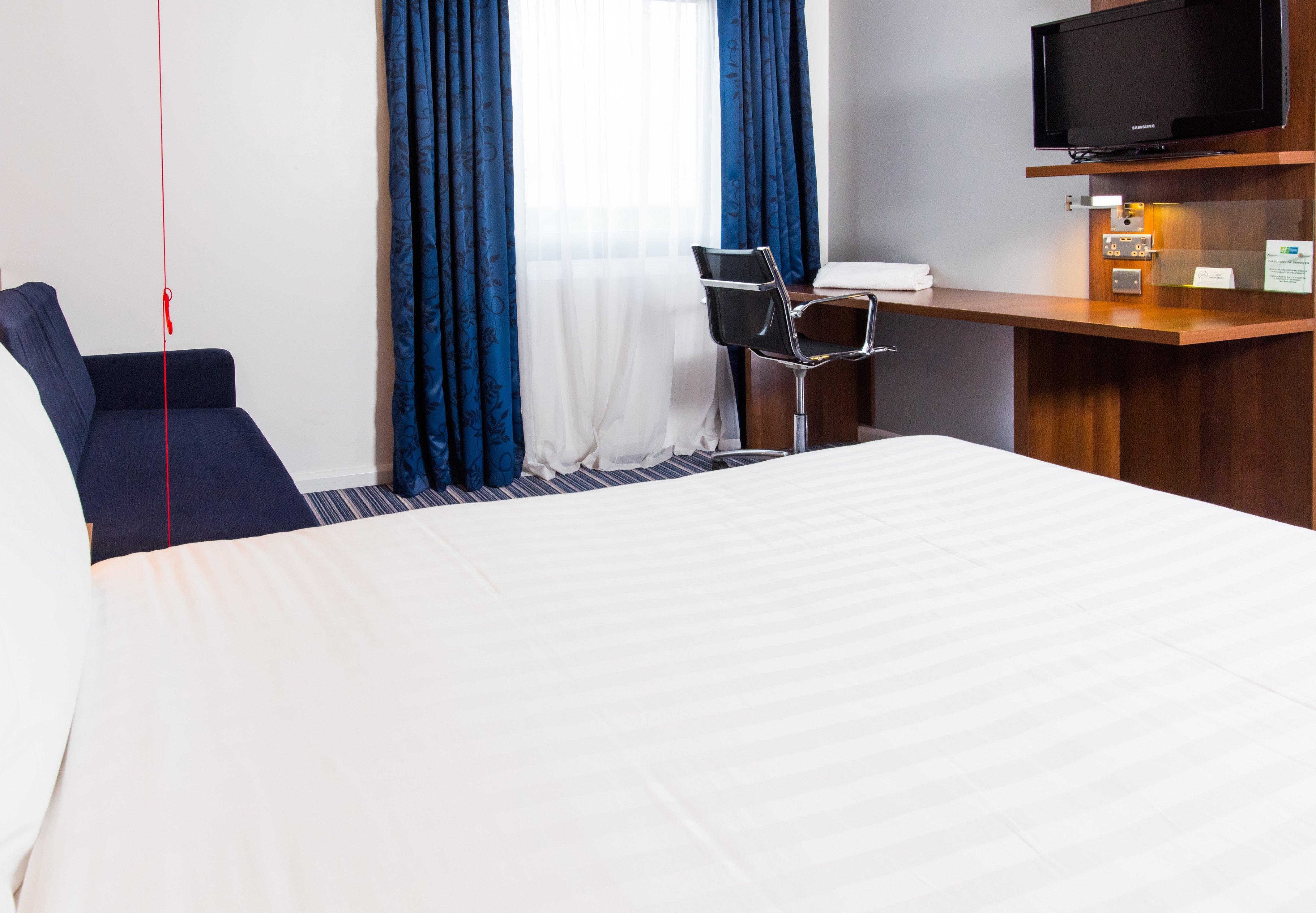 Holiday Inn Express Tamworth By Ihg Exterior foto