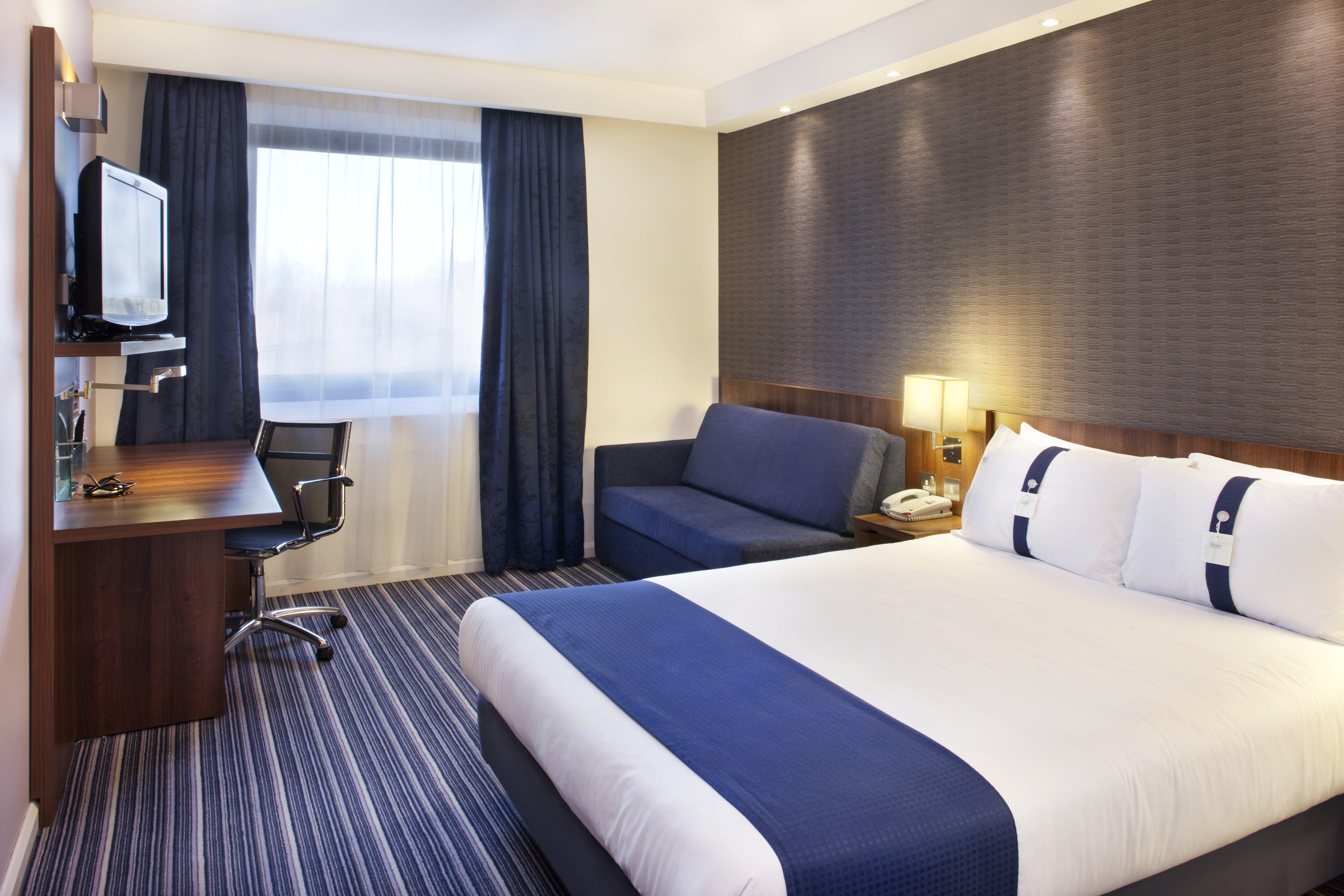Holiday Inn Express Tamworth By Ihg Exterior foto