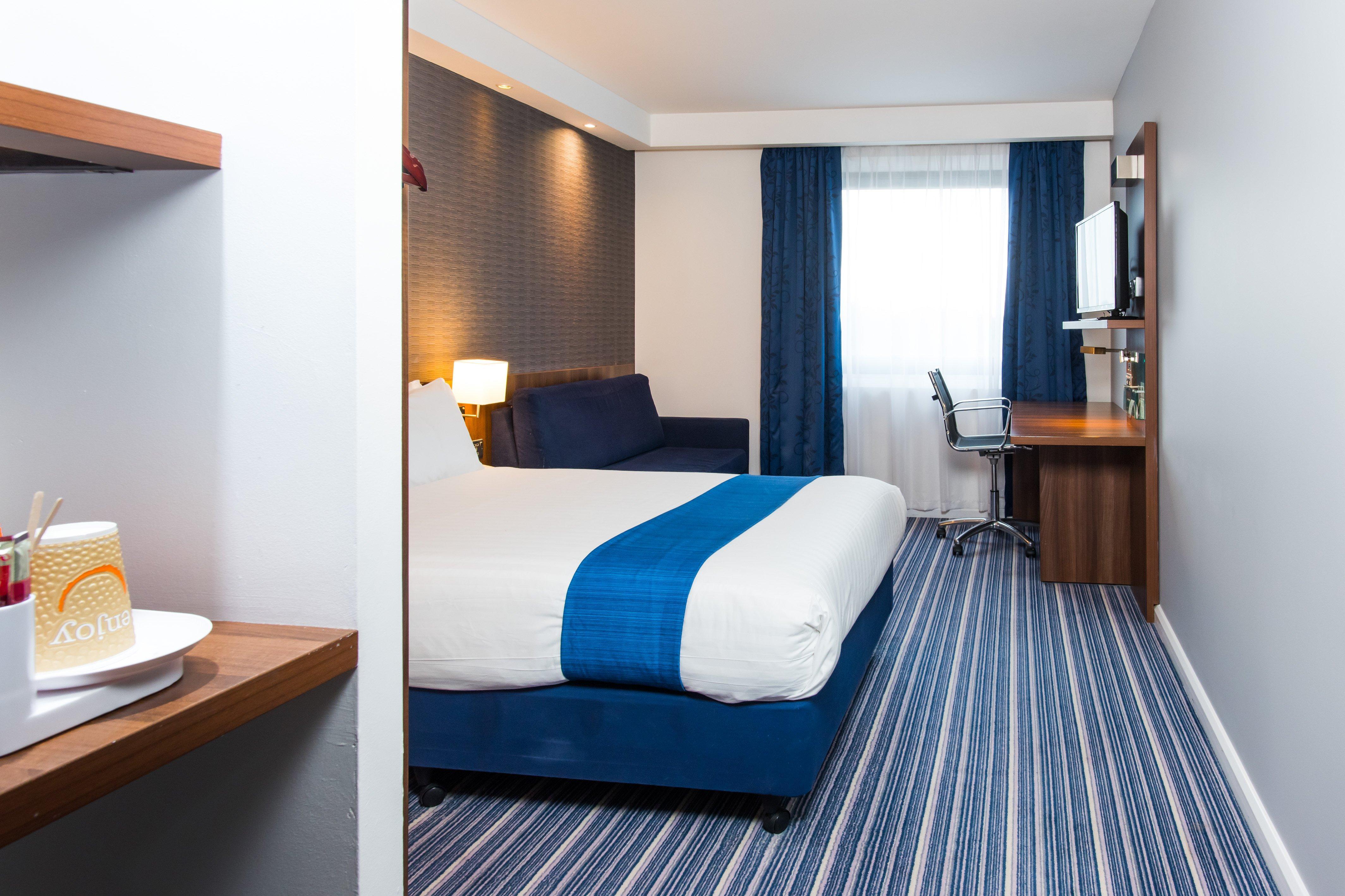 Holiday Inn Express Tamworth By Ihg Exterior foto